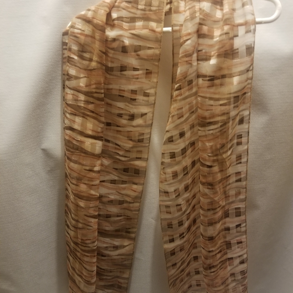Gorgeous sheer scarf w gold rectangles, excellent condition! - Picture 4 of 4